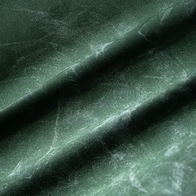Green-Acid-wash-close-up.webp